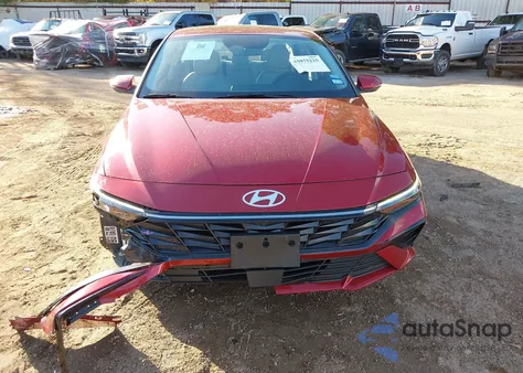 2025 Hyundai Elantra Limited z USA, uszkodzony, nr VIN KMHLP4DG0SU910942